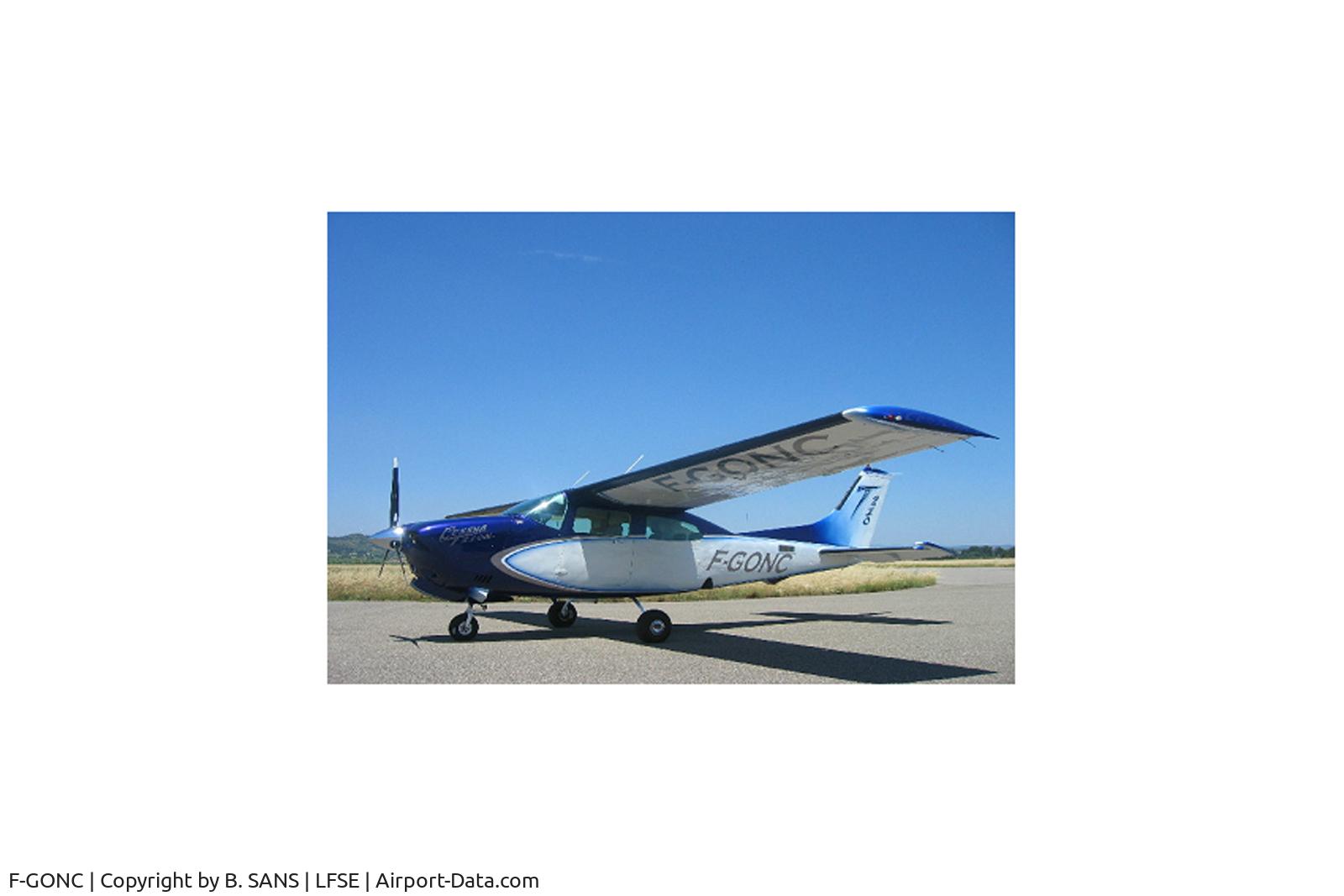 F-GONC, 1981 Cessna T210N Turbo Centurion C/N 210-64544, Turbo Centurion 2 - Full deiced - Air conditioned - 
Precedently Orange/White