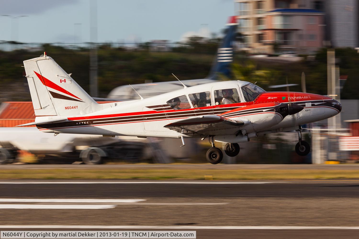 N6044Y, 1966 Piper PA-23-250 Aztec C/N 27-3230, take off sxm