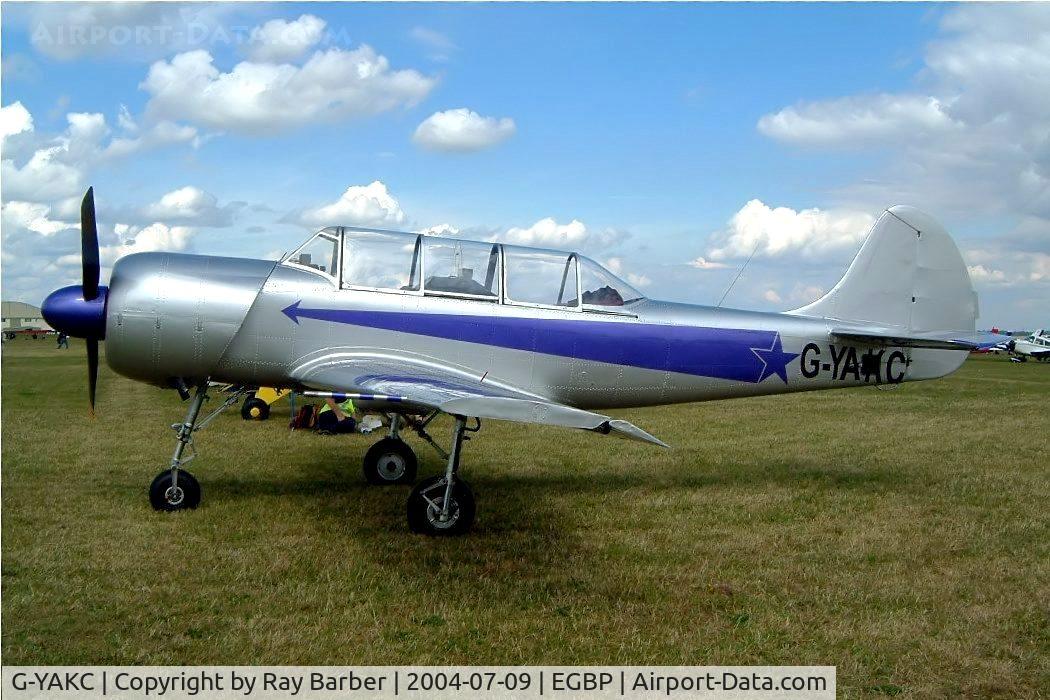 G-YAKC, 1986 Yakovlev Yak-52 C/N 867212, Yakovlev Yak-52 [867212] Kemble~G 09/07/2004