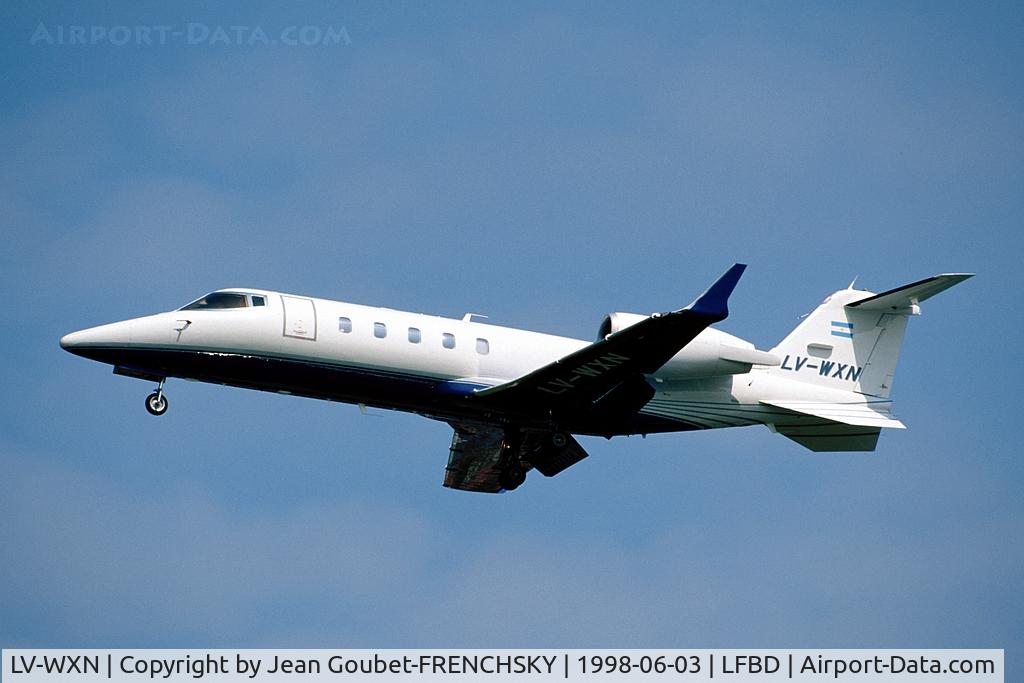 LV-WXN, 1997 Learjet 60 C/N 60-102, private, now N102LJ, landing runway 23 (WORLD FRENCH FOOTBALL CUP)