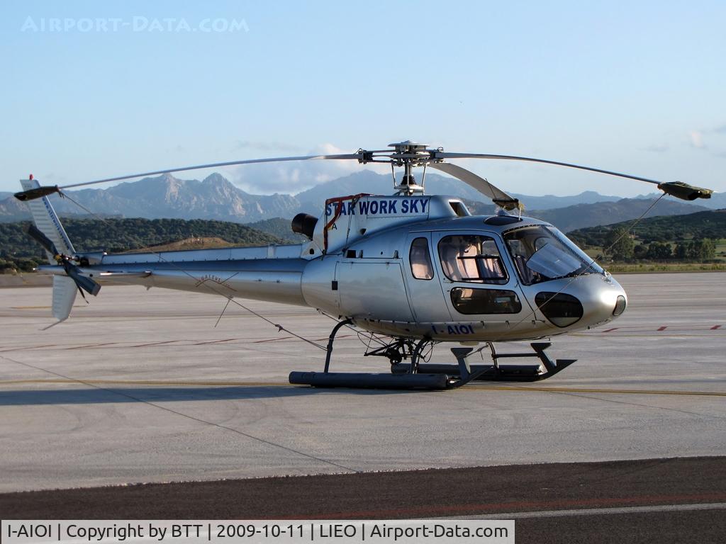 I-AIOI, 1991 Aerospatiale AS-350B-2 Ecureuil C/N 2535, Parked