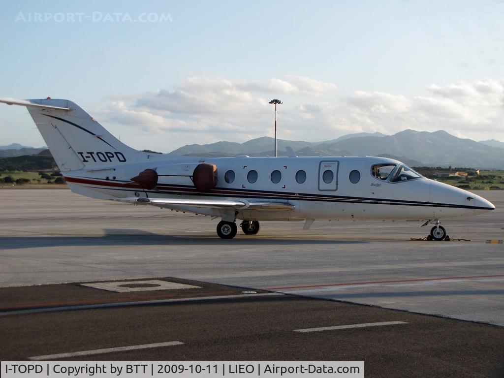I-TOPD, 1997 Beech 400A Beechjet C/N RK-163, Parked
