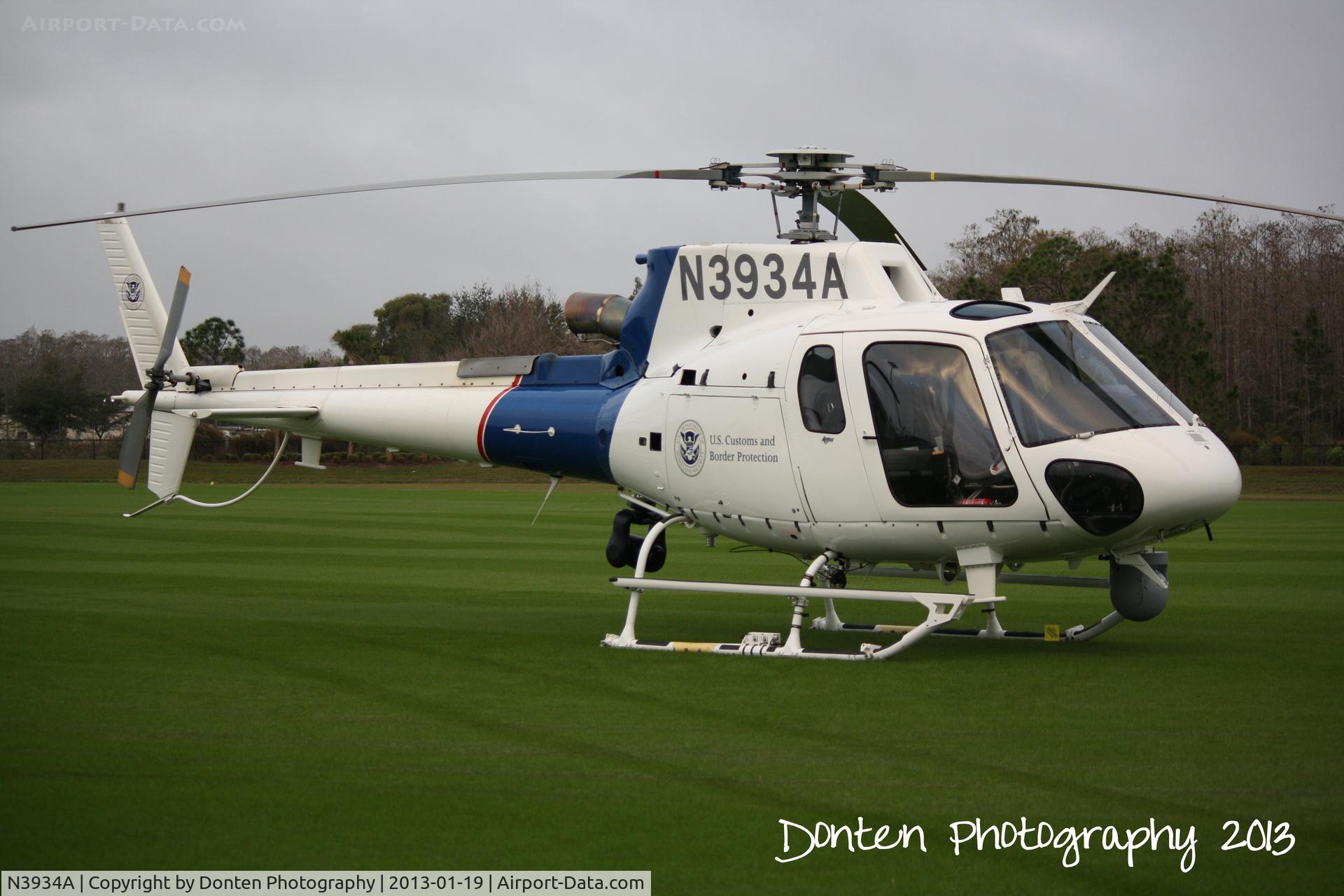 N3934A, Aerospatiale AS-350B-3 Ecureuil C/N 4713, US Customs and Border Patrol Air Interdiction Unit (N3934A) on display at the American Heroes Air Show