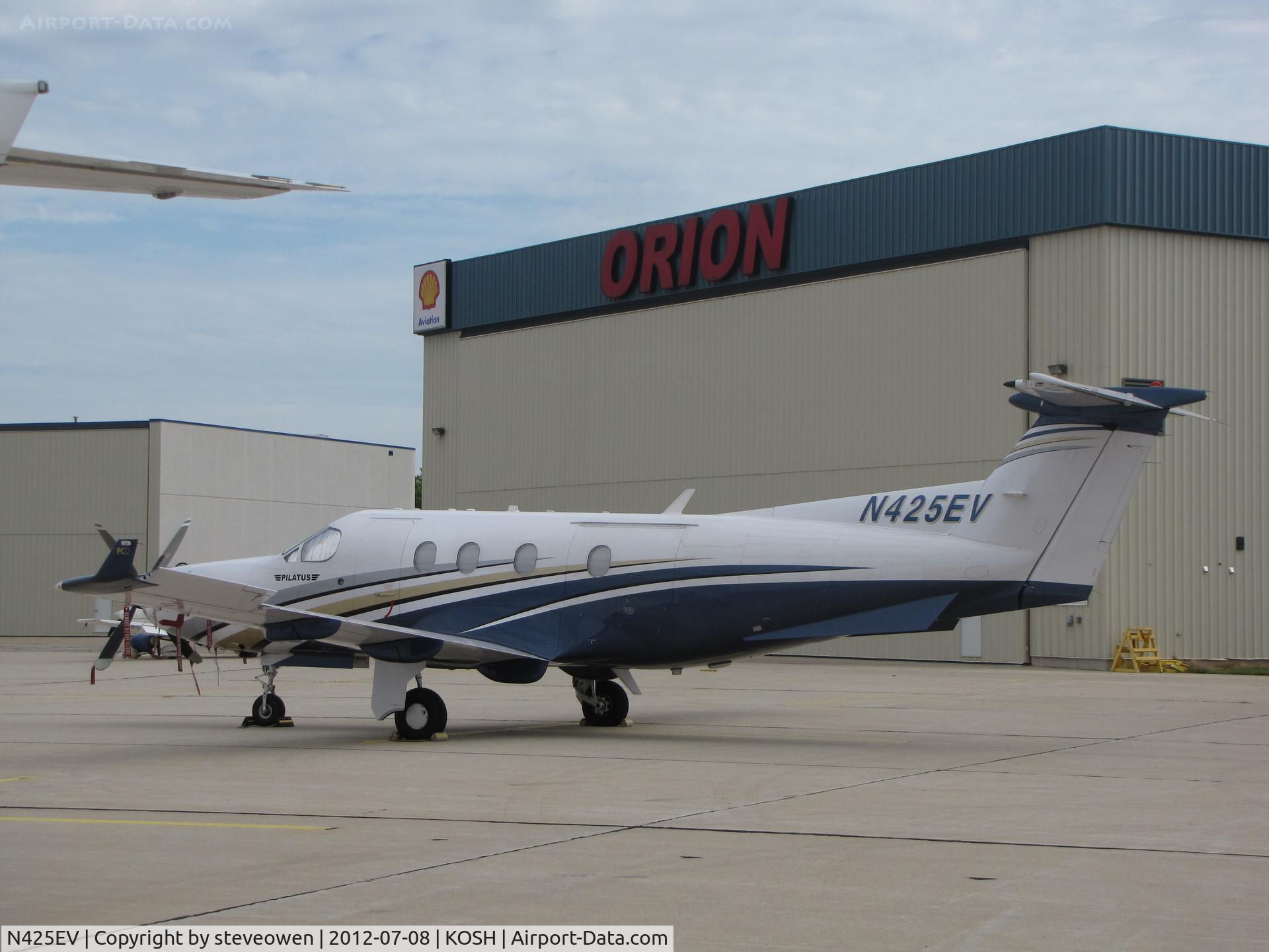 N425EV, 2005 Pilatus PC-12/45 C/N 674, Orion Ramp