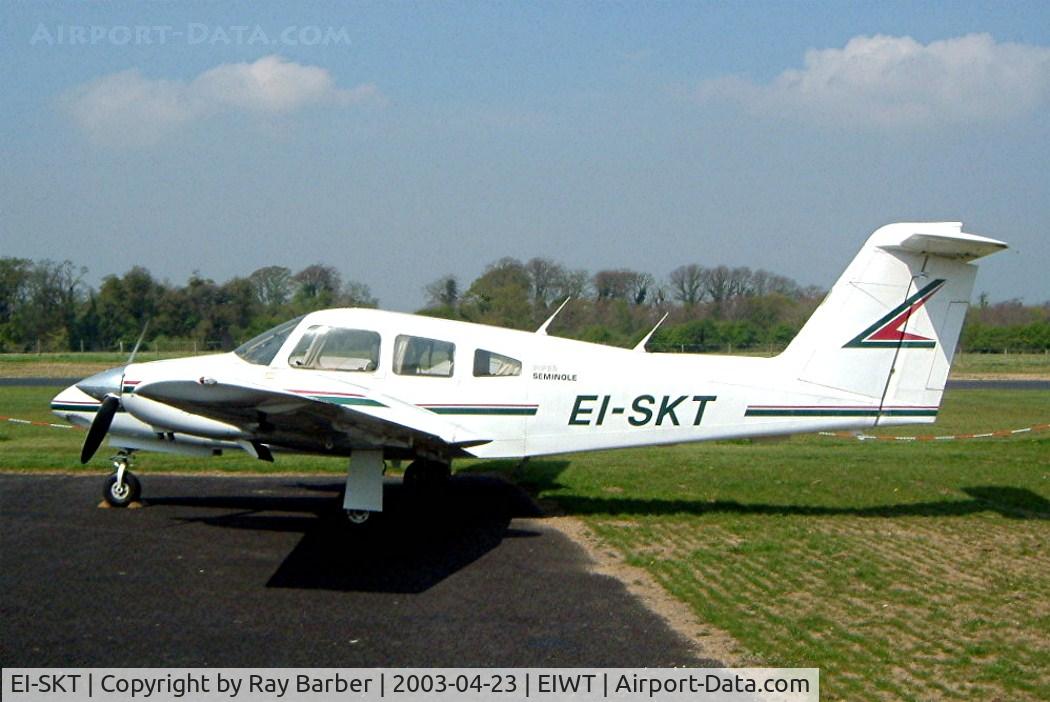 EI-SKT, Piper PA-44-180 Seminole Seminole C/N 44-7995004, Piper PA-44-180 Seminole [44-7995004] Weston~EI 23/04/2003