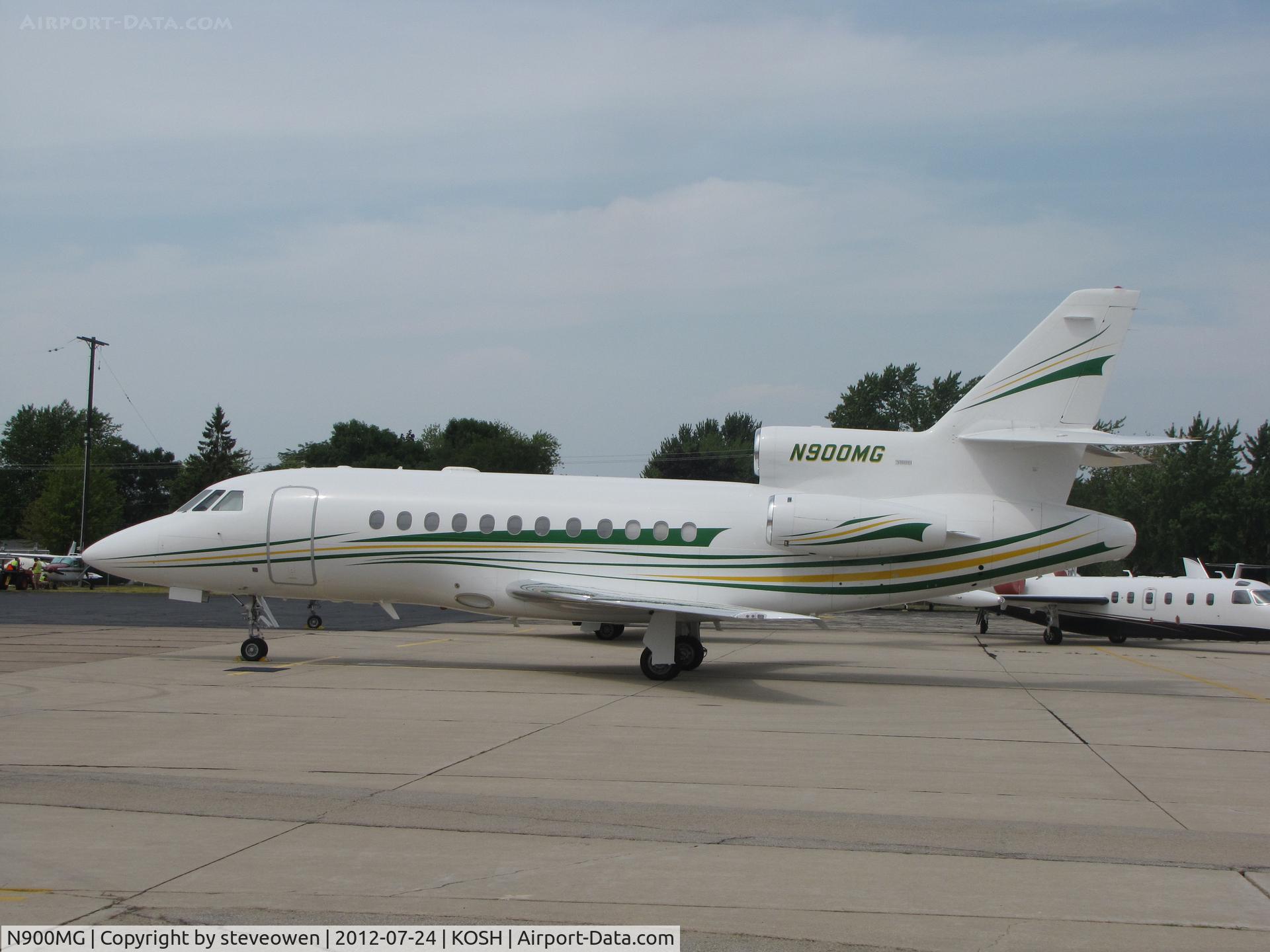 N900MG, 1988 Dassault-Breguet Falcon (Mystere) 900 C/N 67, Basler FBO ramp