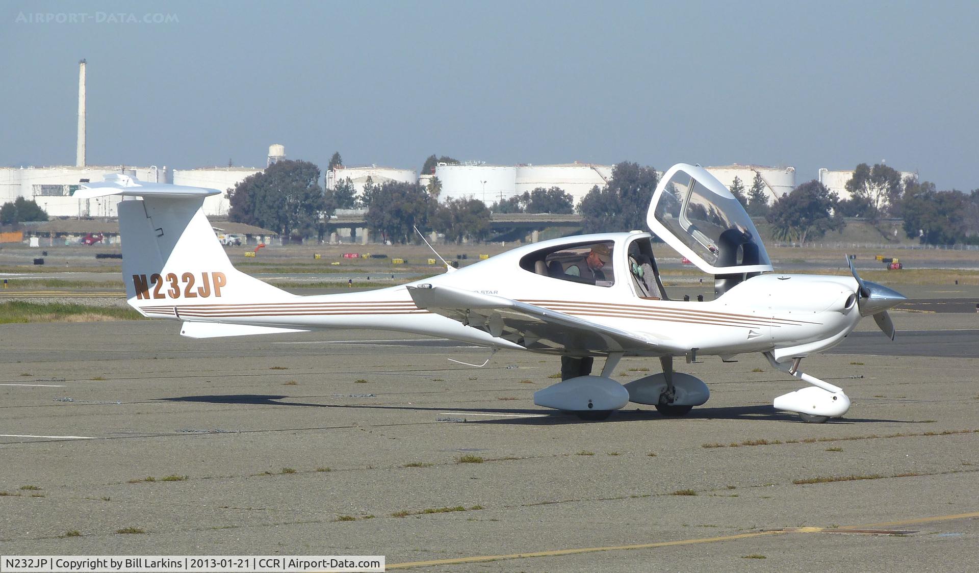 N232JP, 2003 Diamond DA-40 Diamond Star C/N 40.302, Visitor