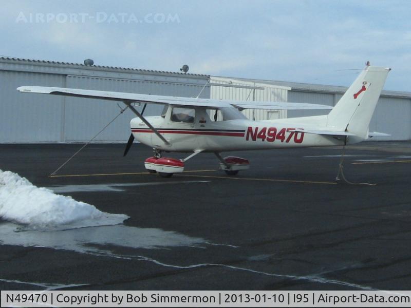 N49470, Cessna 152 C/N 15281293, On the ramp in Kenton, Ohio