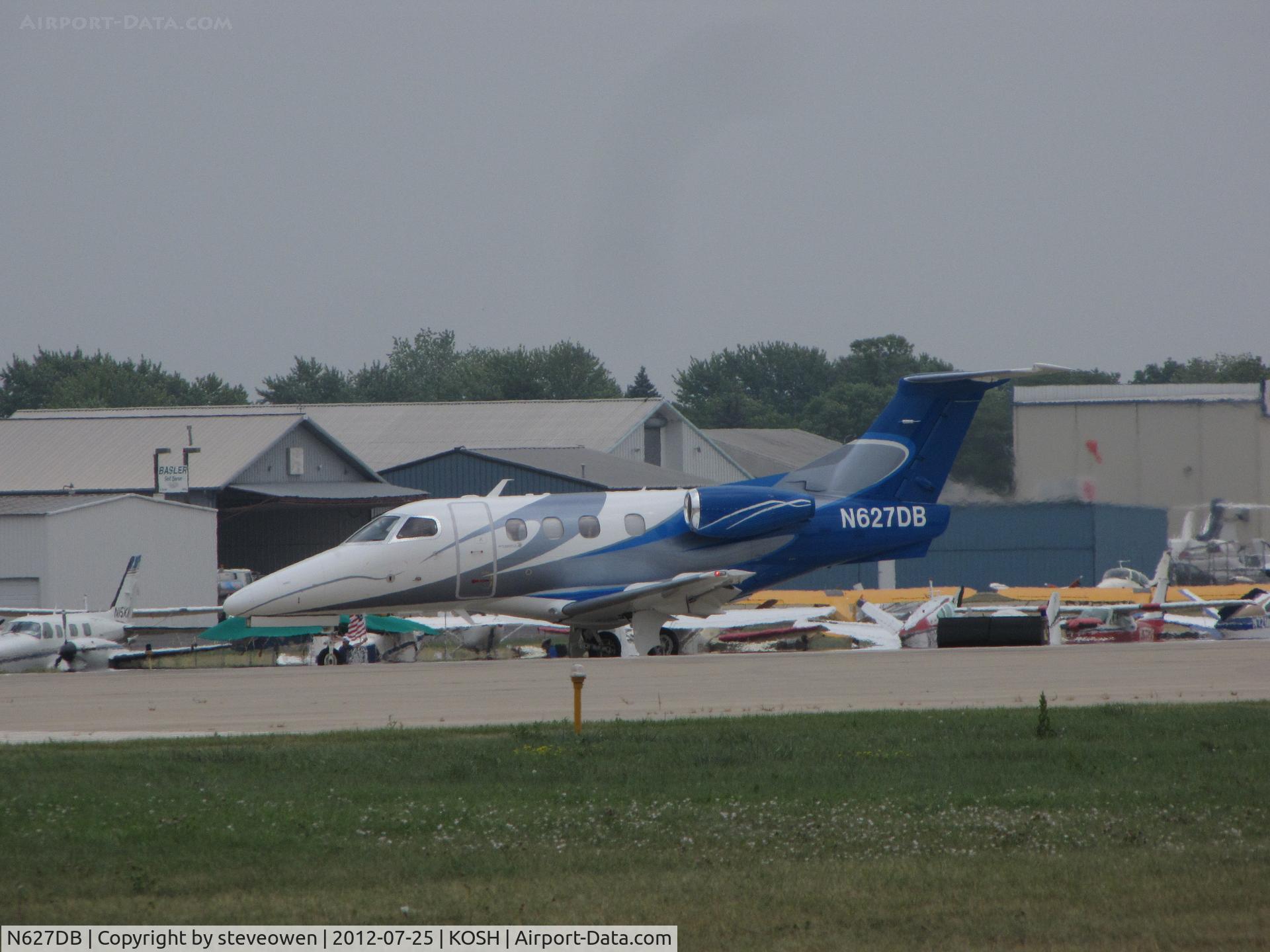 N627DB, 2005 Socata TBM-700 C/N 328, landing @Oshkosh Rwy27