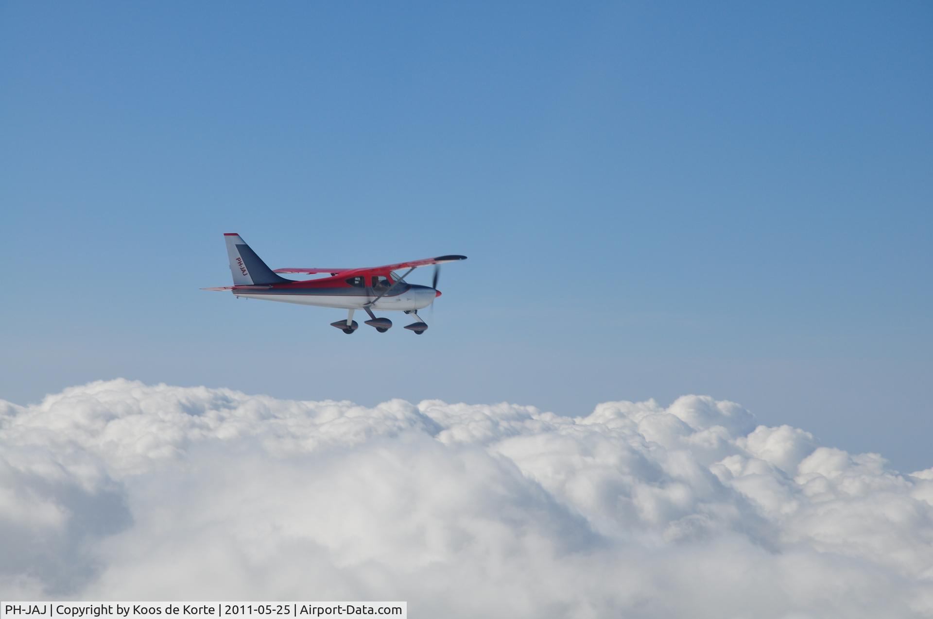 PH-JAJ, 2009 Glasair GS-2 Sportsman 2+2 C/N 7294, Return from Pamplona to San Sebastian Spain at 10000ft