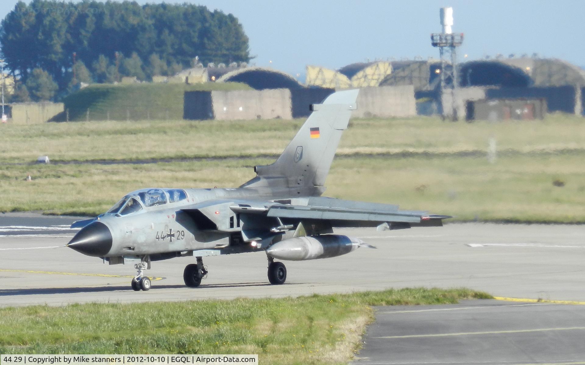 44 29, Panavia Tornado IDS C/N 327/GS090/4129, JBG-33 Tornado IDS Returns to RAF Leuchars after a joint warrior mission Carrying 2x 330gal wing tanks ,1xAIM-9L sidewinder (AR) & 1x IRSI-T AAM's