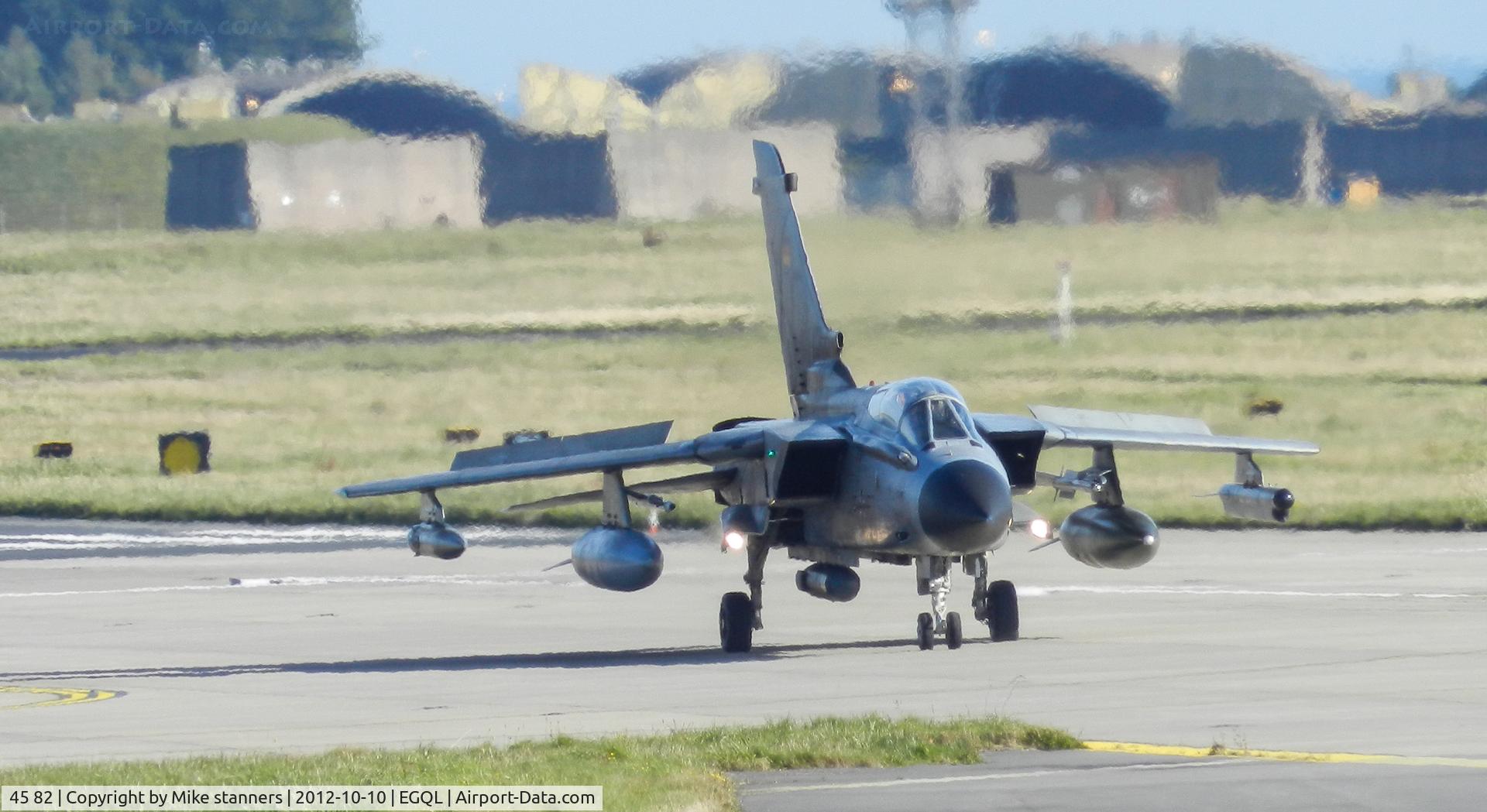 45 82, Panavia Tornado IDS C/N 701/GS223/4282, a JBG-33 Tornado IDS Returns back to Leuchars after an afternoon joint warrior mission carrying 2x 330gal wing tanks,1x BOZ-101,1xCerebrus III ECM pod
1x AIM-9L sidewinder (AR),1x Lightning laser pod,1x IRIS-T