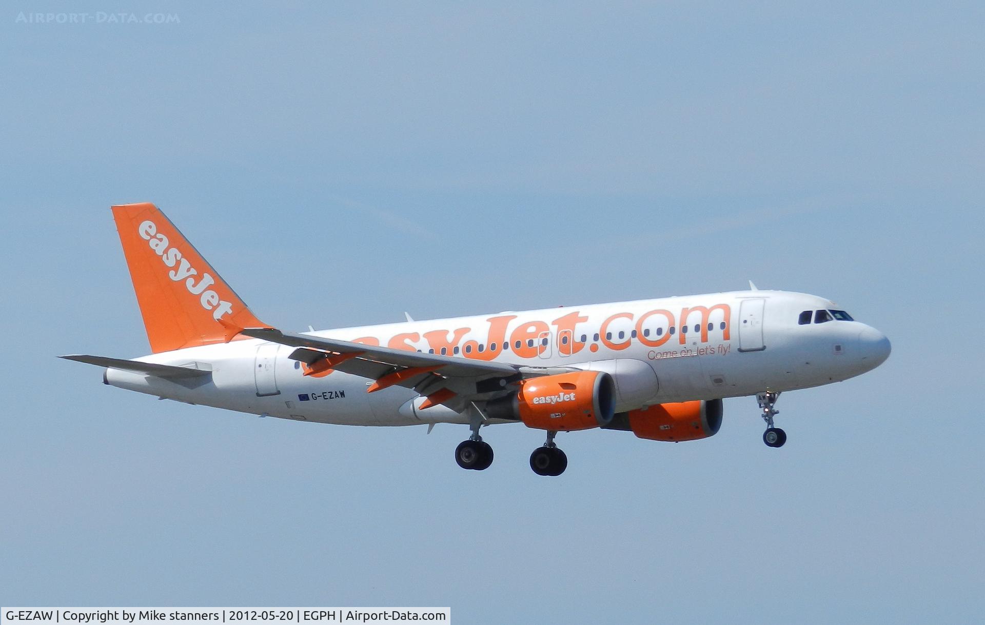 G-EZAW, 2006 Airbus A319-111 C/N 2812, 