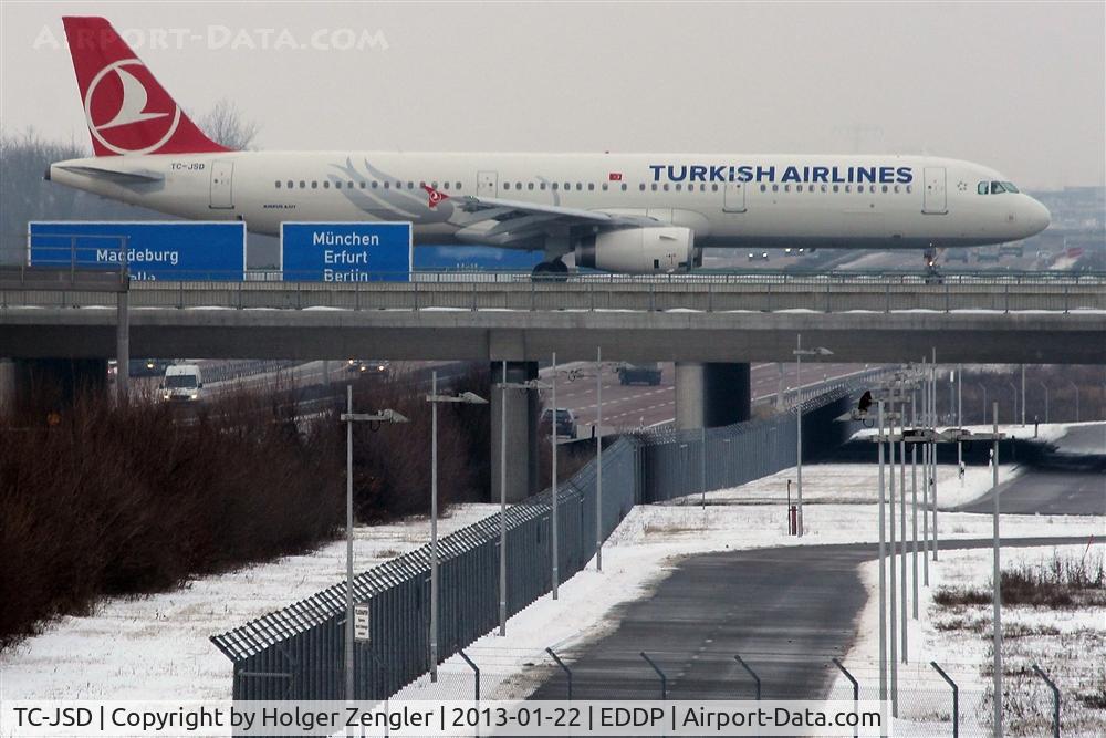 TC-JSD, 2012 Airbus A321-231 C/N 5388, On taxi to holding point 08 left via W 1.....