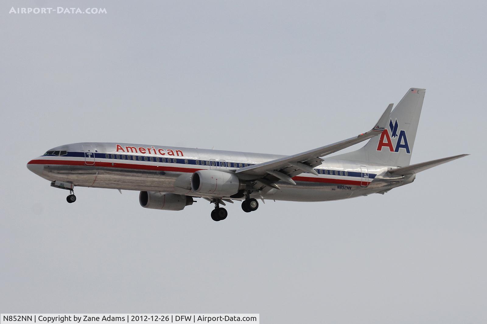 N852NN, 2010 Boeing 737-823 C/N 40581, American Airlines at DFW Airport.