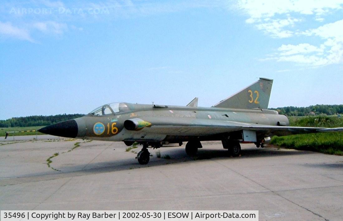 35496, Saab J-35F Draken C/N 35-496, SAAB J.35F Draken [35496] Vastaras-Hasslo~SE 30/05/2002