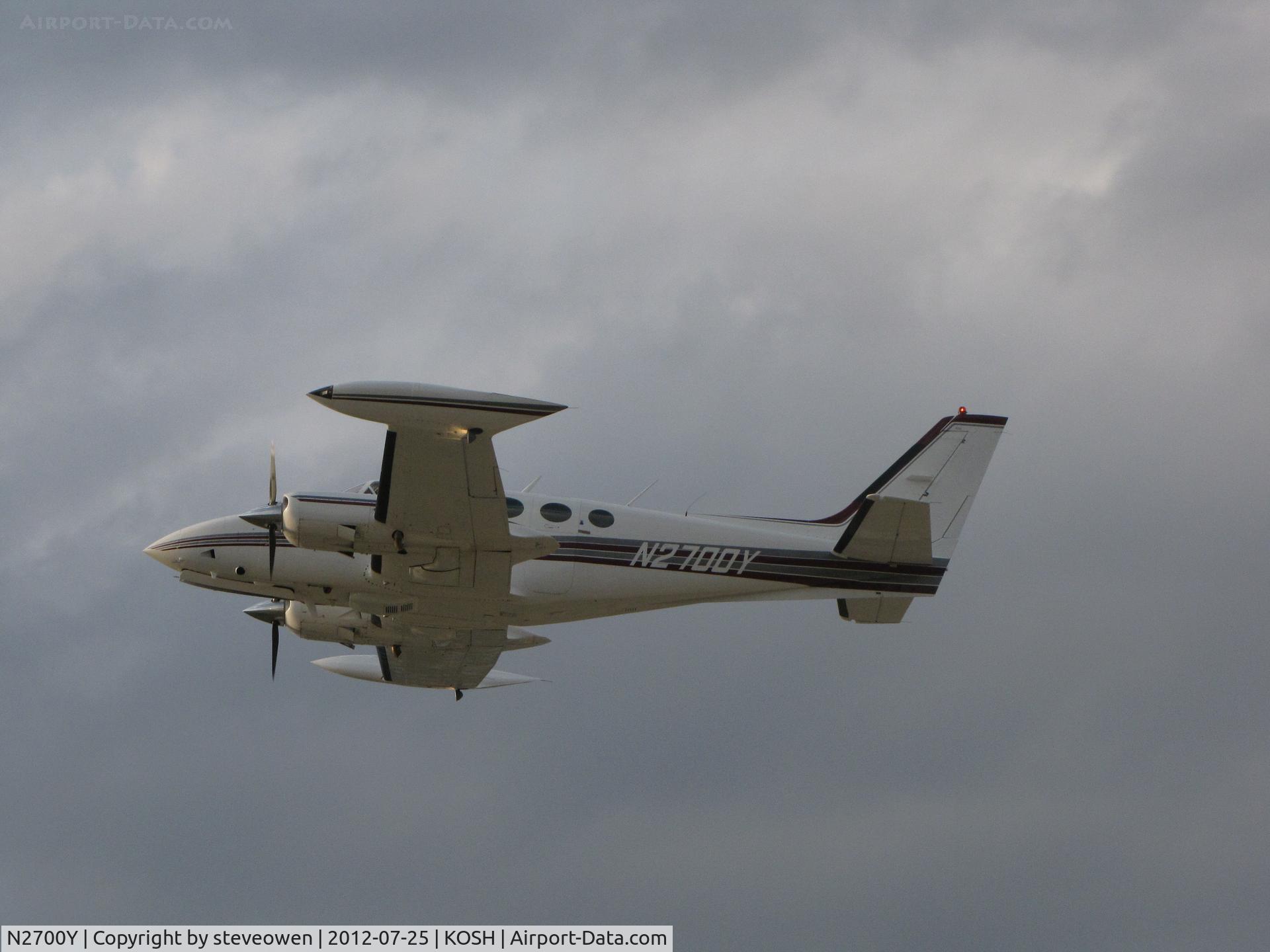 N2700Y, Cessna 340A C/N 340A0793, departing Oshkosh
