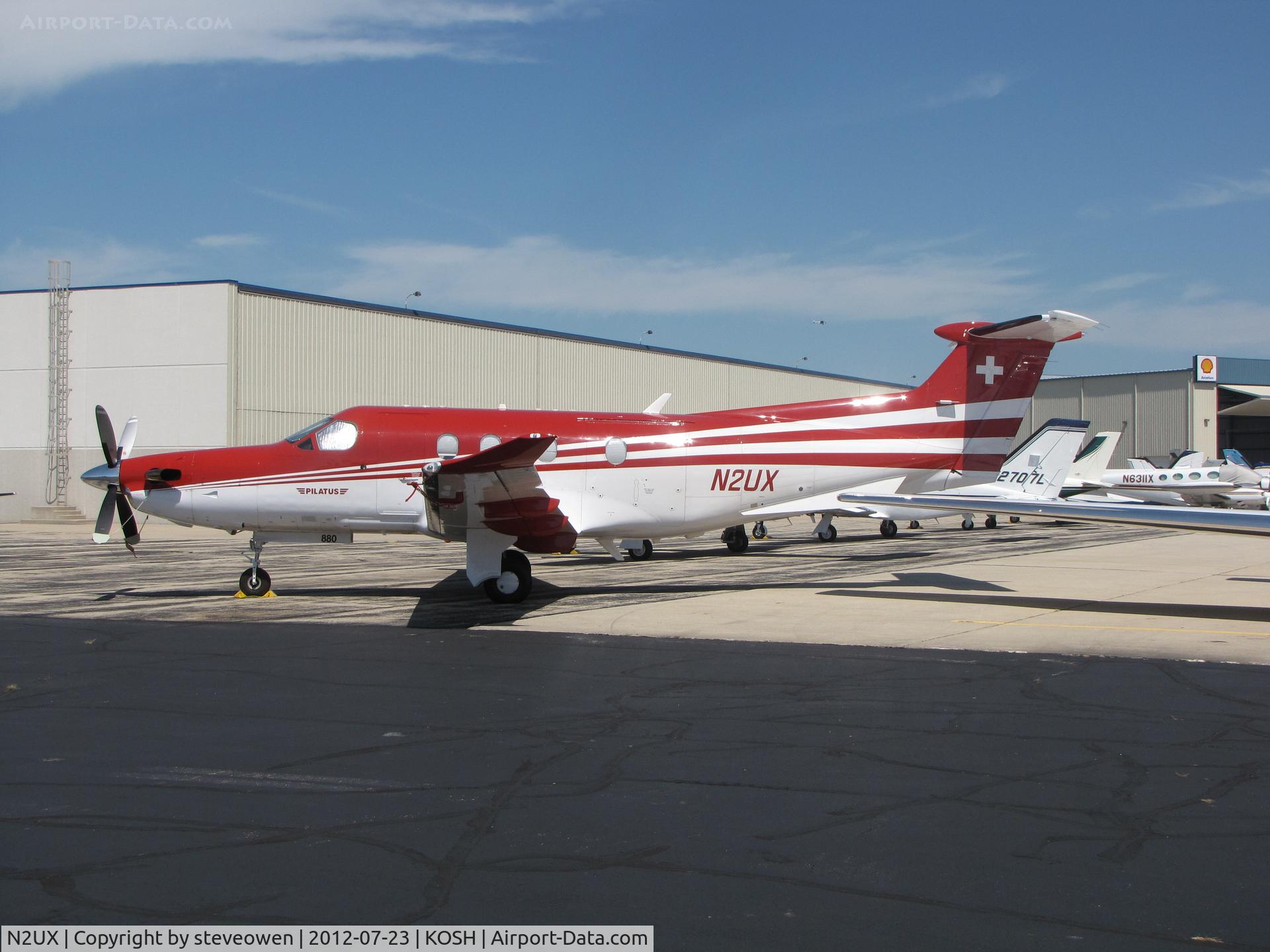 N2UX, 2008 Pilatus PC-12/47 C/N 880, Basler FBO Ramp