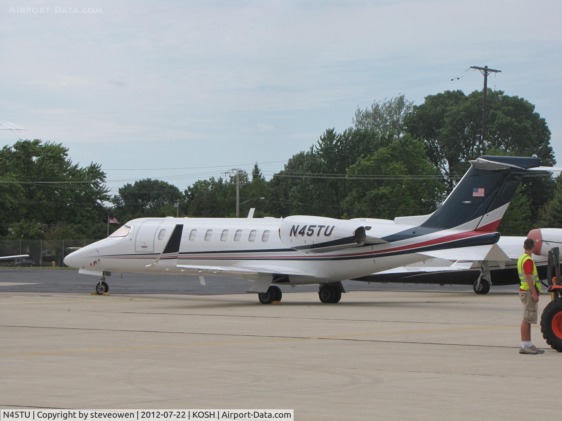N45TU, 2000 Learjet 45 C/N 120, Basler FBO Ramp