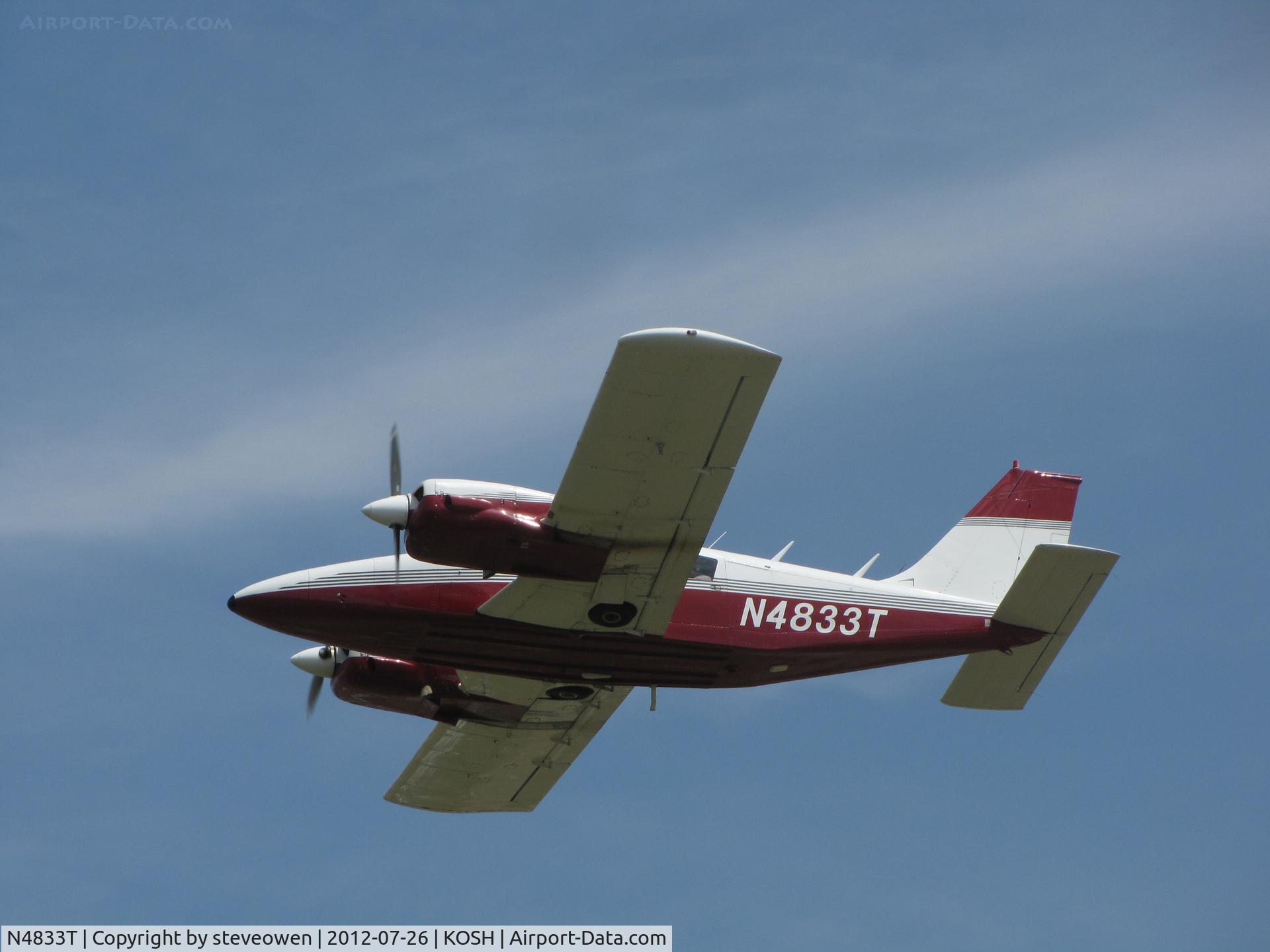 N4833T, 1972 Piper PA-34-200 C/N 34-7250155, departing Oshkosh