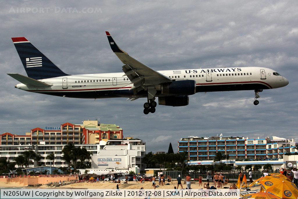 N205UW, 2000 Boeing 757-23N C/N 30887, Visitor