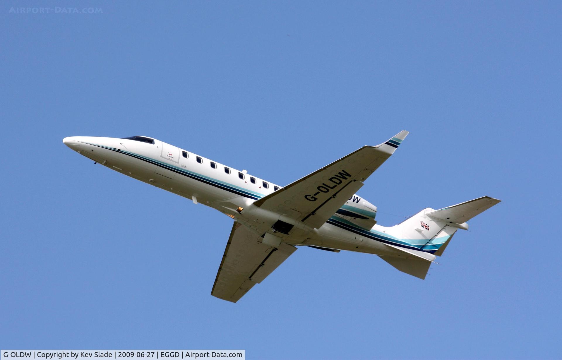 G-OLDW, 2006 Learjet 45 C/N 45-294, Climbing out.