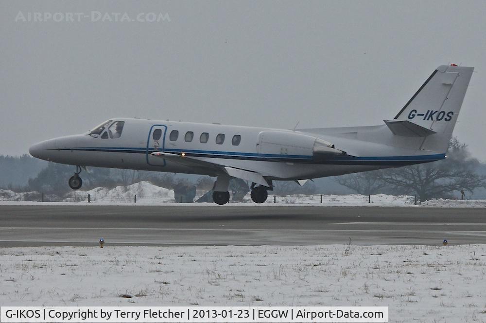 G-IKOS, 2001 Cessna 550 Citation Bravo C/N 550-0957, 2001 Cessna 550, c/n: 550-0957 arriving at Luton