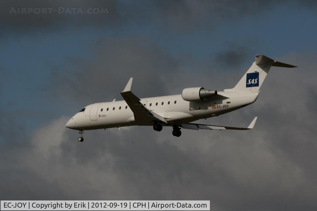 EC-JOY, 2005 Bombardier CRJ-200ER (CL-600-2B19) C/N 8064, Inflight to CPH r/w 22R 19SEP12
Photo by Erik Oxtorp