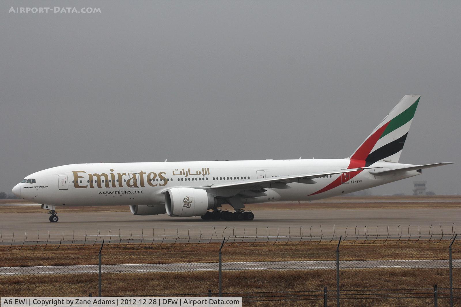 A6-EWI, 2008 Boeing 777-21H/LR C/N 35589, Emirates 777 at DFW Airport