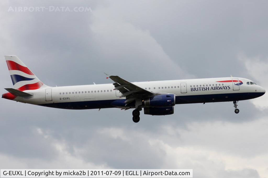 G-EUXL, 2007 Airbus A321-231 C/N 3254, Landing