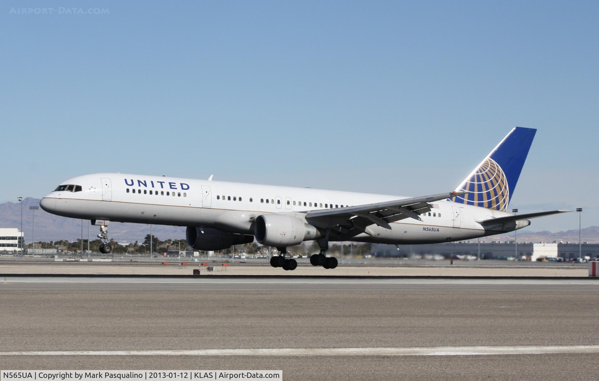 N565UA, 1992 Boeing 757-222 C/N 26669, Boeing 757-200