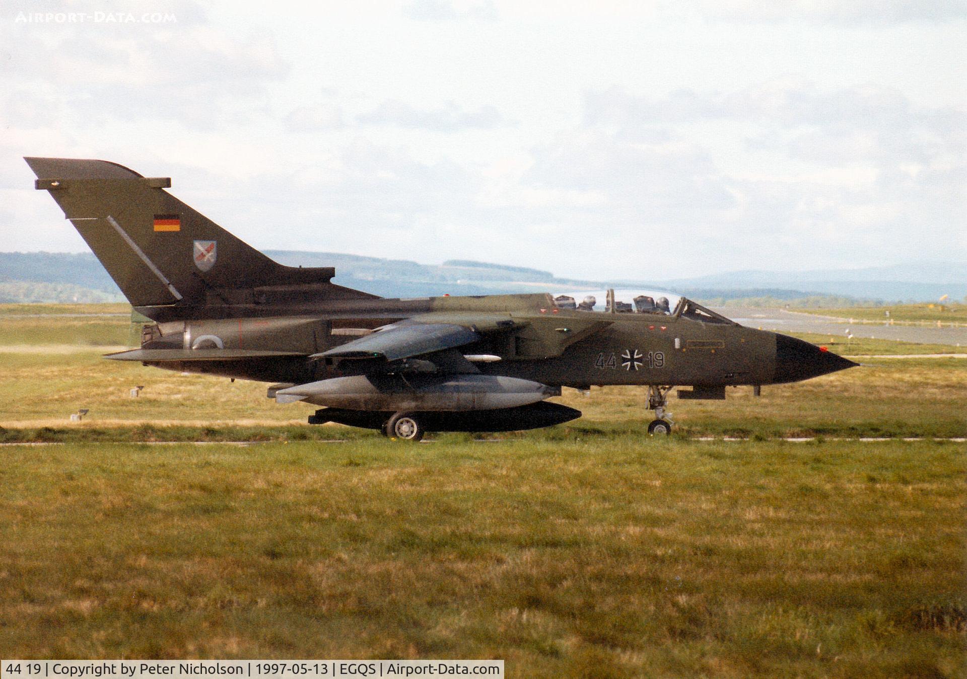 44 19, Panavia Tornado IDS C/N 304/GS082/4119, German Air Force Tornado IDS, callsign November Oscar 80 Alpha, of JBG-31 taxying to Runway 23 at RAF Lossiemouth in the Summer of 1997.