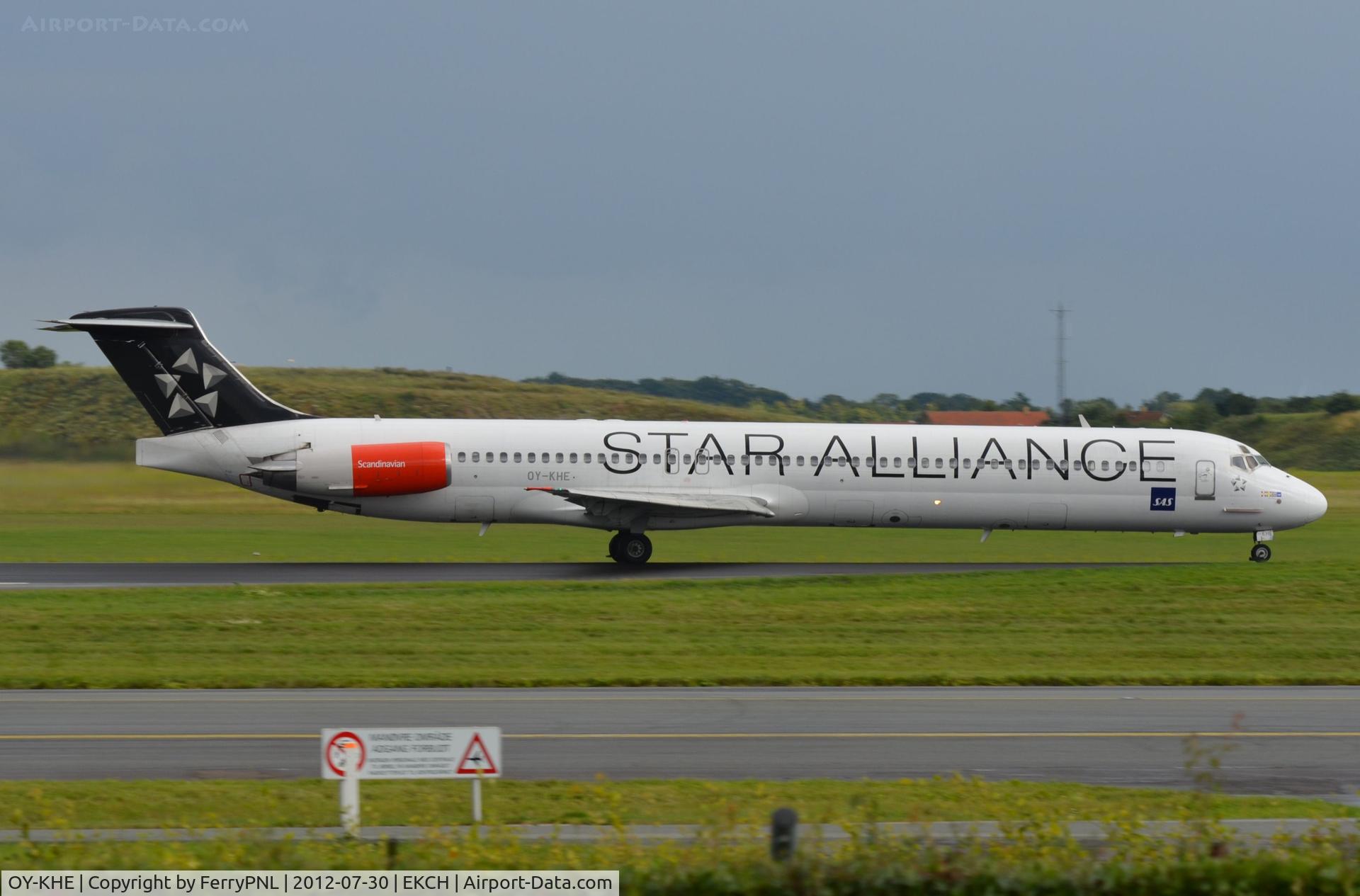 OY-KHE, 1988 McDonnell Douglas MD-82 (DC-9-82) C/N 49604, SAS/Star Alliance MD82