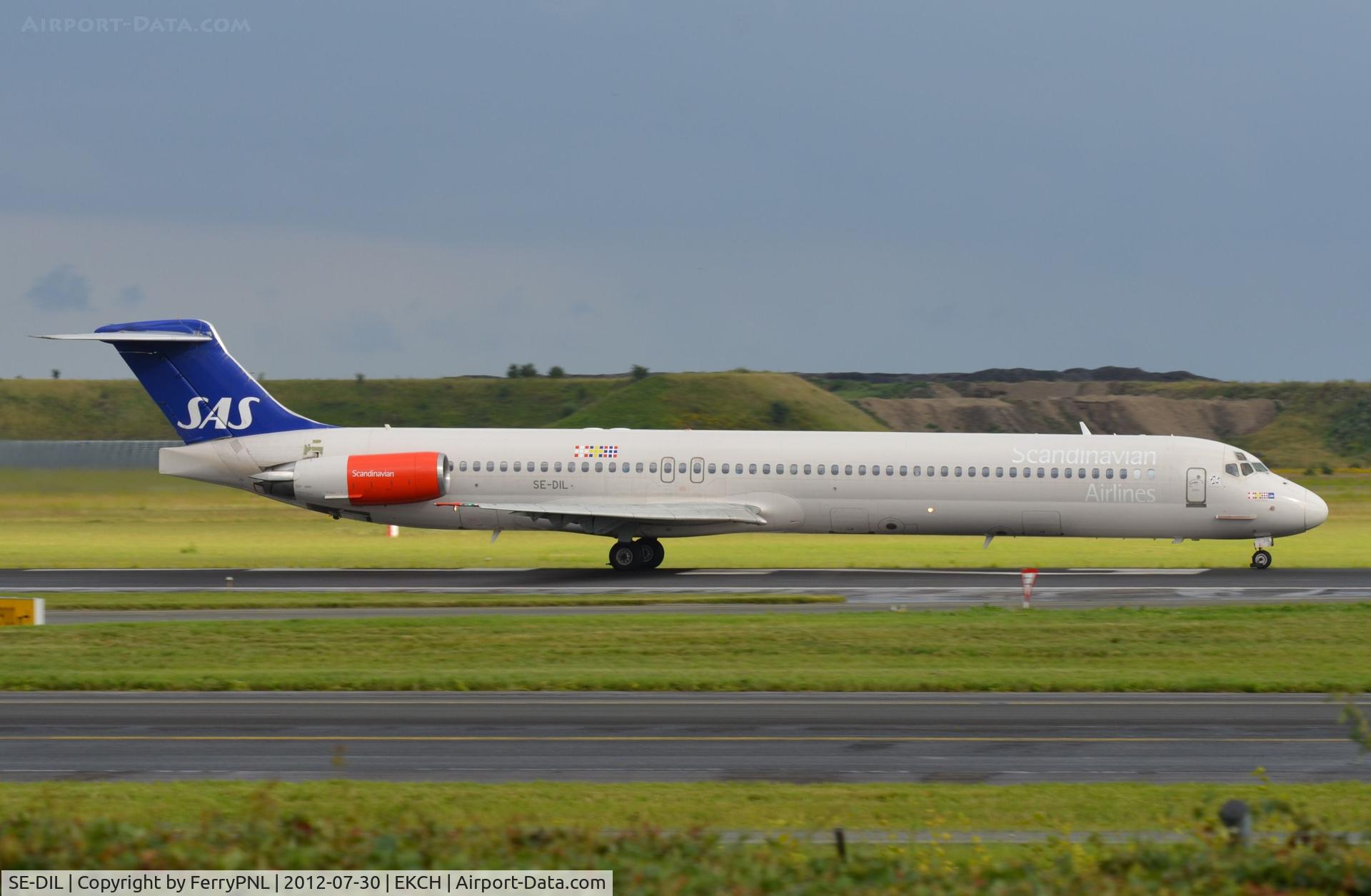 SE-DIL, 1989 McDonnell Douglas MD-82 (DC-9-82) C/N 49913, Scandinavian MD82