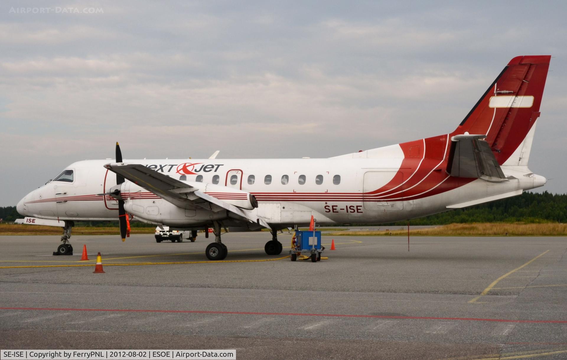 SE-ISE, 1989 Saab 340A C/N 340A-156, NextJet SF340 waiting for pax at Orebro