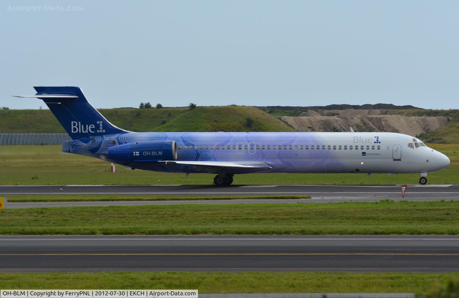 OH-BLM, 2001 Boeing 717-23S C/N 55066, Blue 1 B717