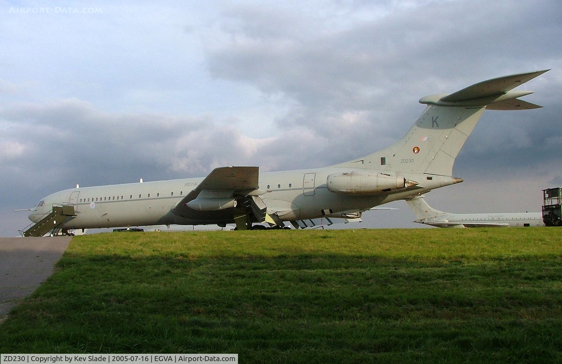 ZD230, 1964 BAC Super VC10 K.4 C/N 851, Operating out of Fairford while work was being carried out at RAF Brize Norton.