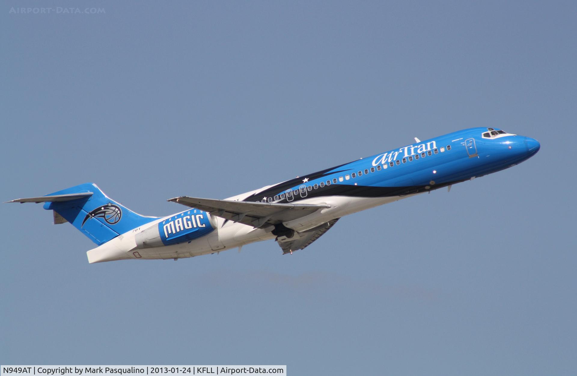 N949AT, 1999 Boeing 717-200 C/N 55003, Boeing 717-200