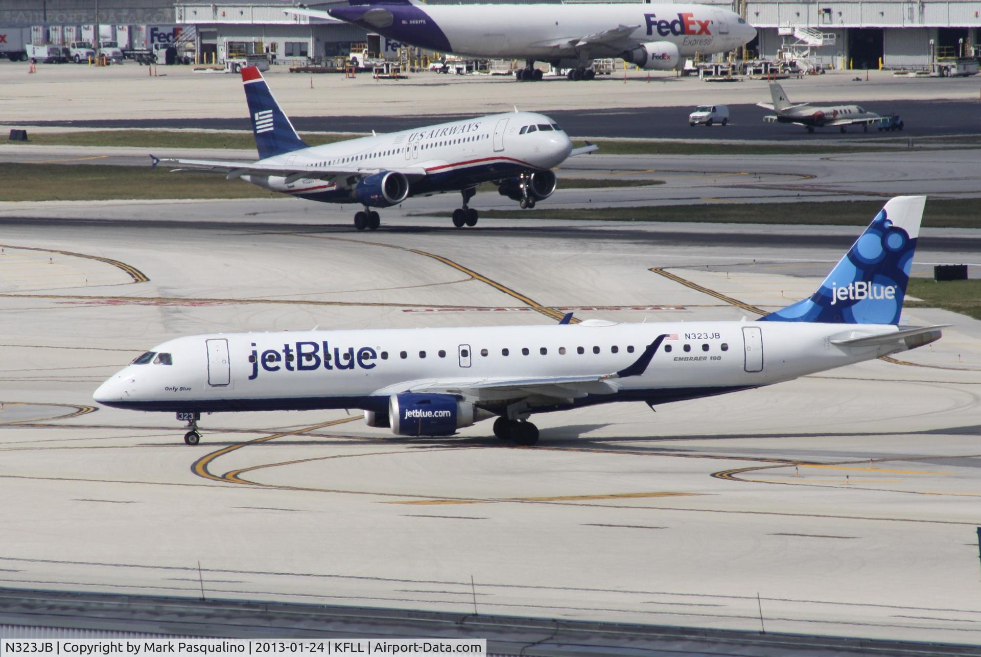 N323JB, Embraer ERJ-190-100 IGW 190AR C/N 19000384, ERJ 190-100 IGW