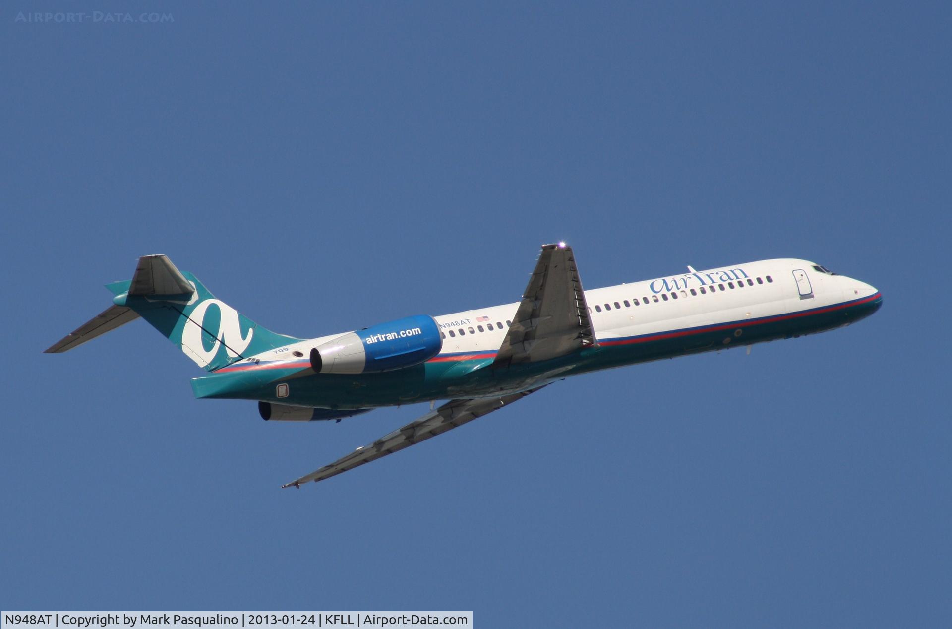 N948AT, 1999 Boeing 717-200 C/N 55011, Boeing 717-200