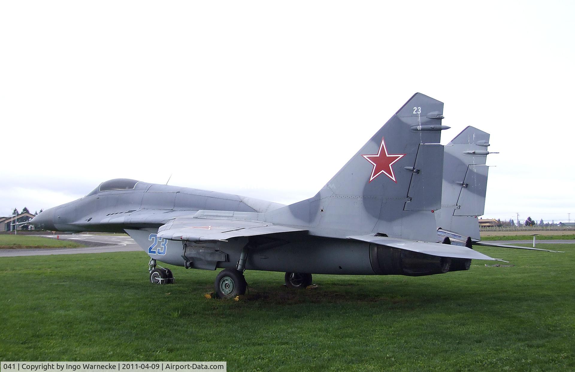 041, Mikoyan-Gurevich MiG-29 C/N 2960721930, Mikoyan i Gurevich MiG-29 FULCRUM at the Evergreen Aviation & Space Museum, McMinnville OR