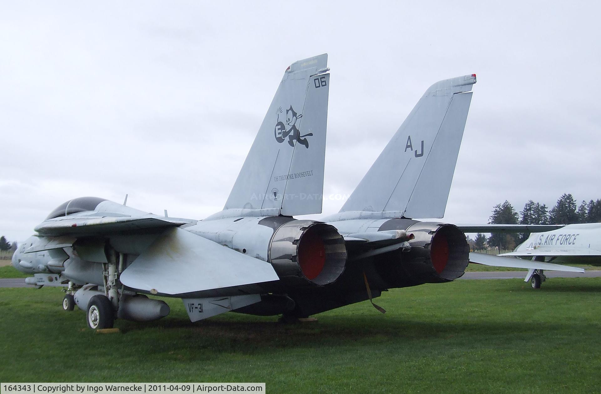 164343, Grumman F-14D Tomcat C/N 618/D-23, Grumman F-14D Tomcat at the Evergreen Aviation & Space Museum, McMinnville OR