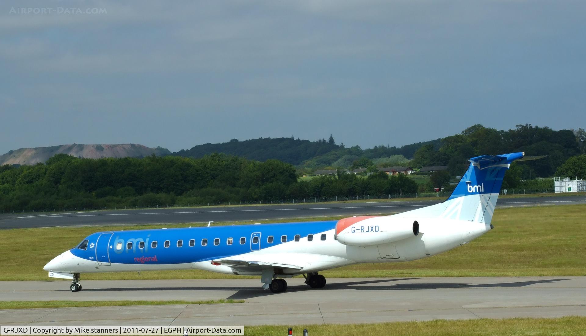G-RJXD, 2000 Embraer EMB-145EP (ERJ-145EP) C/N 145207, 