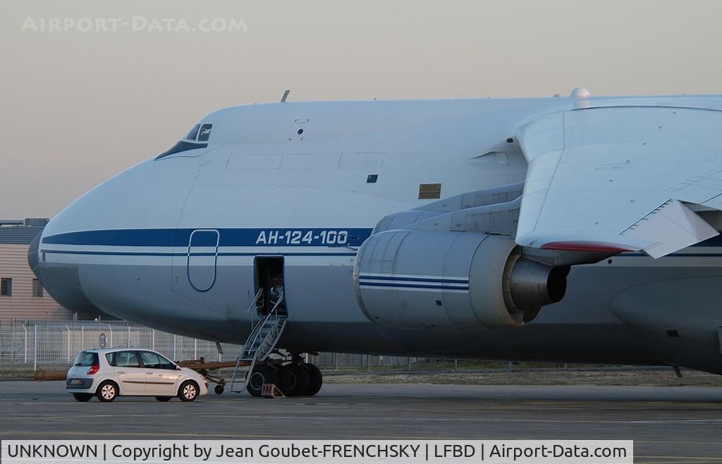 UNKNOWN, Airliners Various C/N Unknown, AN124