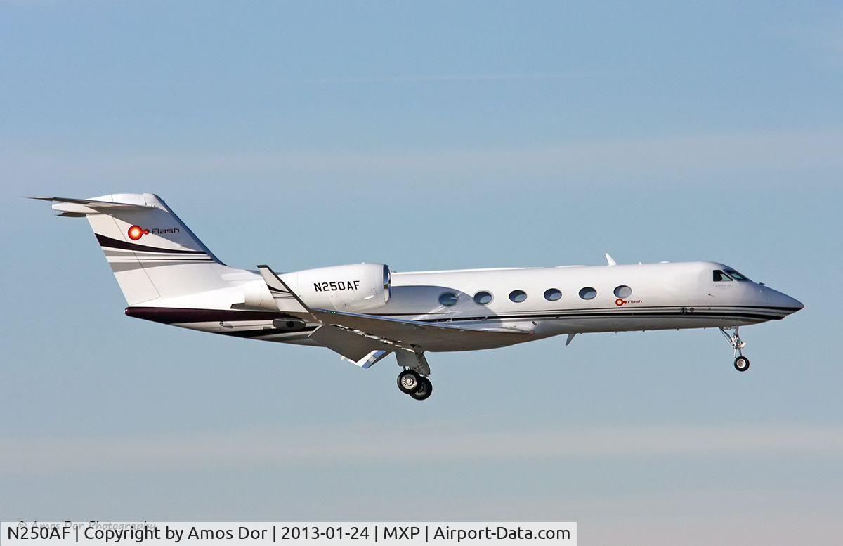 N250AF, 2012 Gulfstream Aerospace GIV-X (G450) C/N 4261, Landing in Malpensa airport.