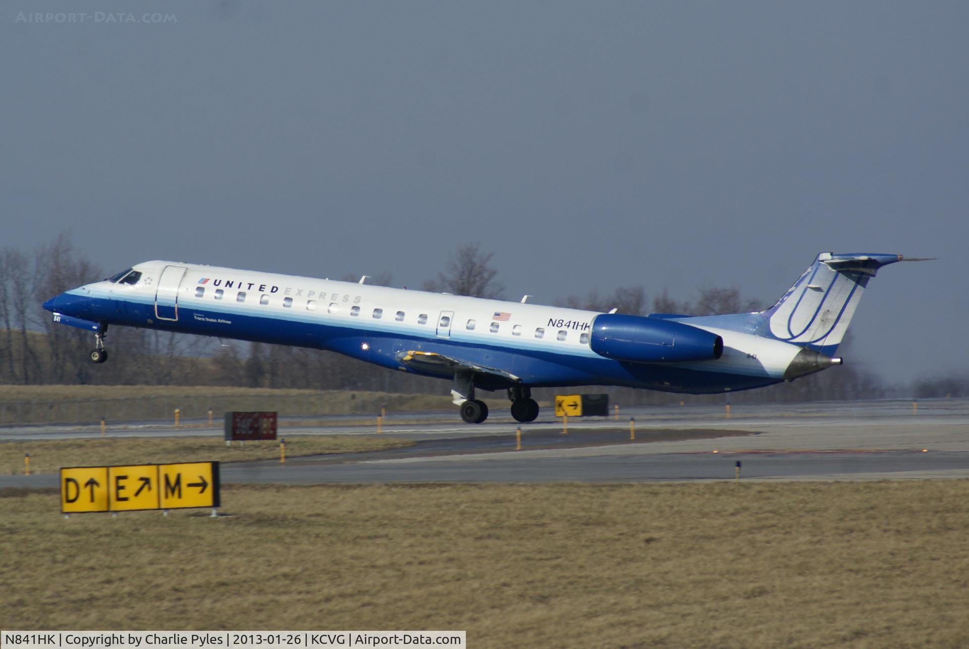 N841HK, 2001 Embraer ERJ-145LR (EMB-145LR) C/N 145382, IMHO. One of the most pleasant looking paint schemes ever to appear on a fuselage.