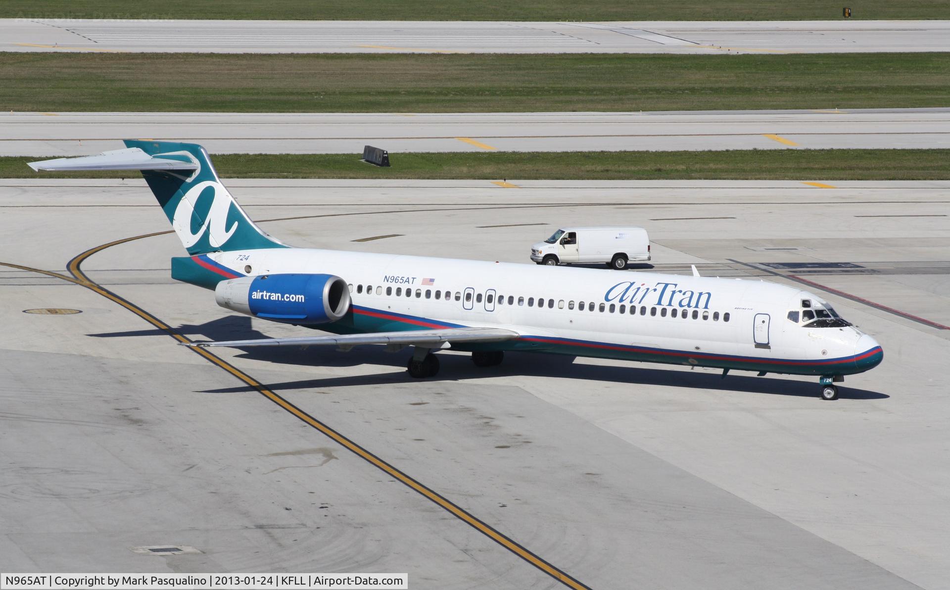 N965AT, 2001 Boeing 717-200 C/N 55026, Boeing 717-200