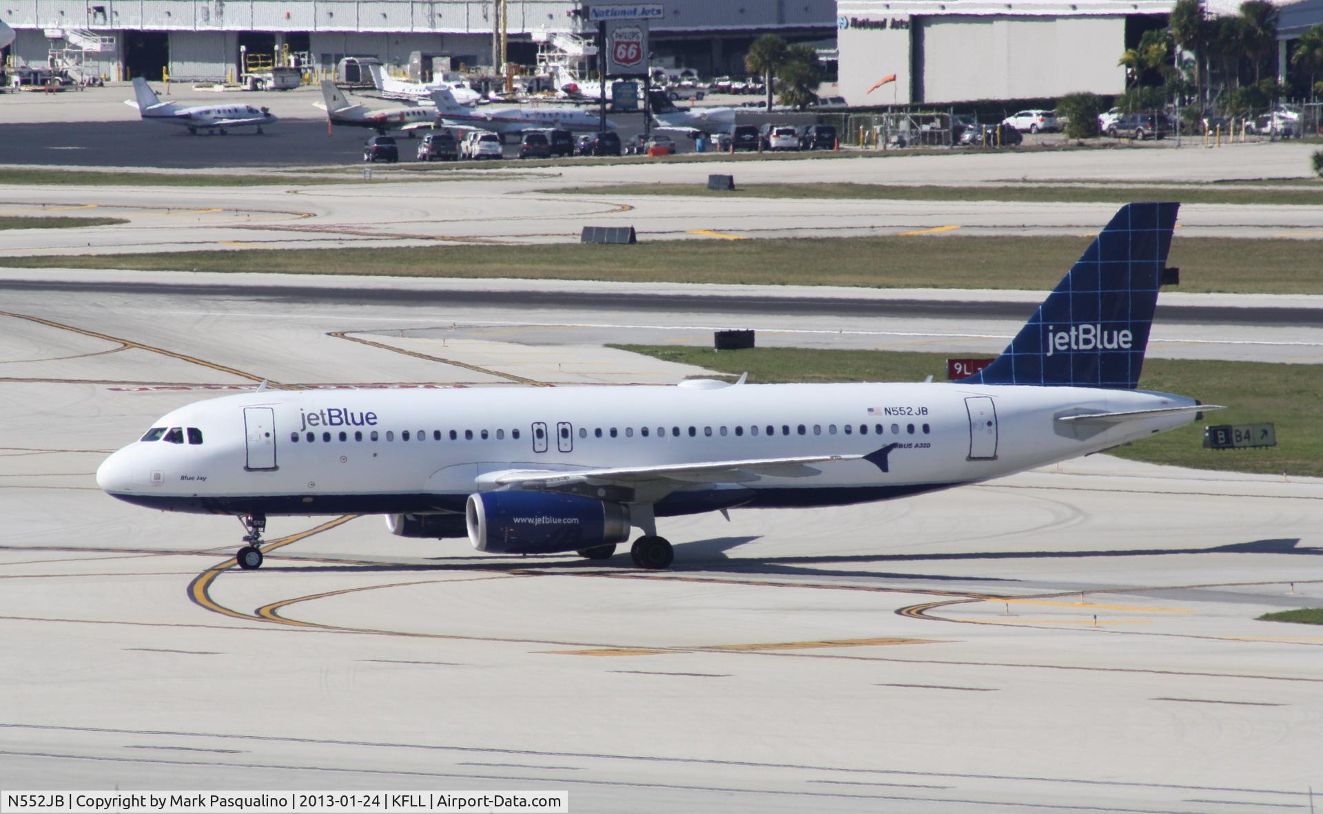 N552JB, 2002 Airbus A320-232 C/N 1861, Airbus A320