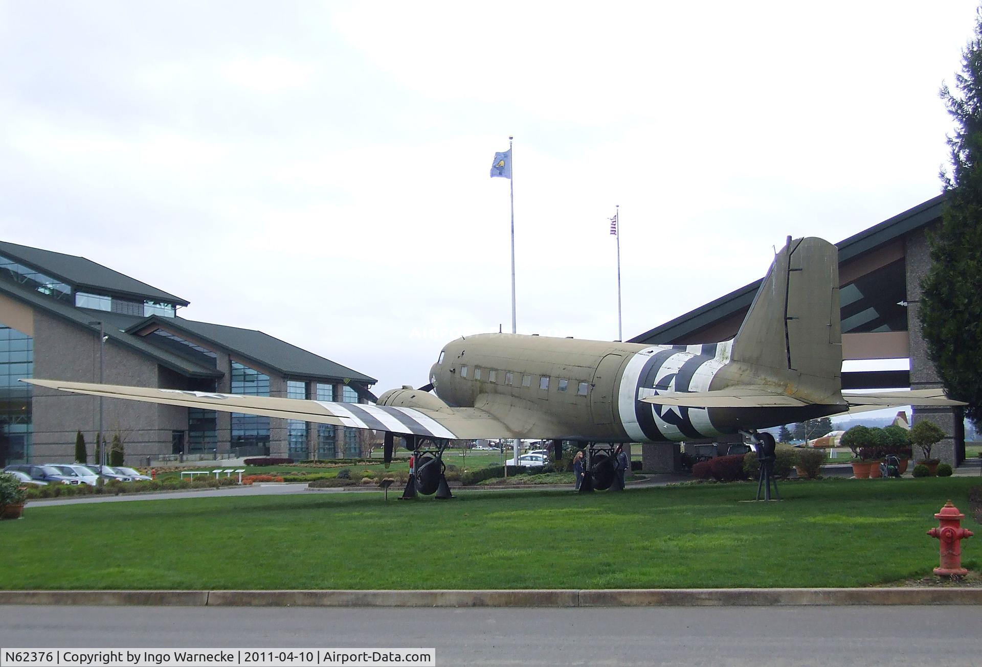 N62376, 1944 Douglas C-47A Skytrain C/N 19978, Douglas C-47A Skytrain at the Evergreen Aviation & Space Museum, McMinnville OR