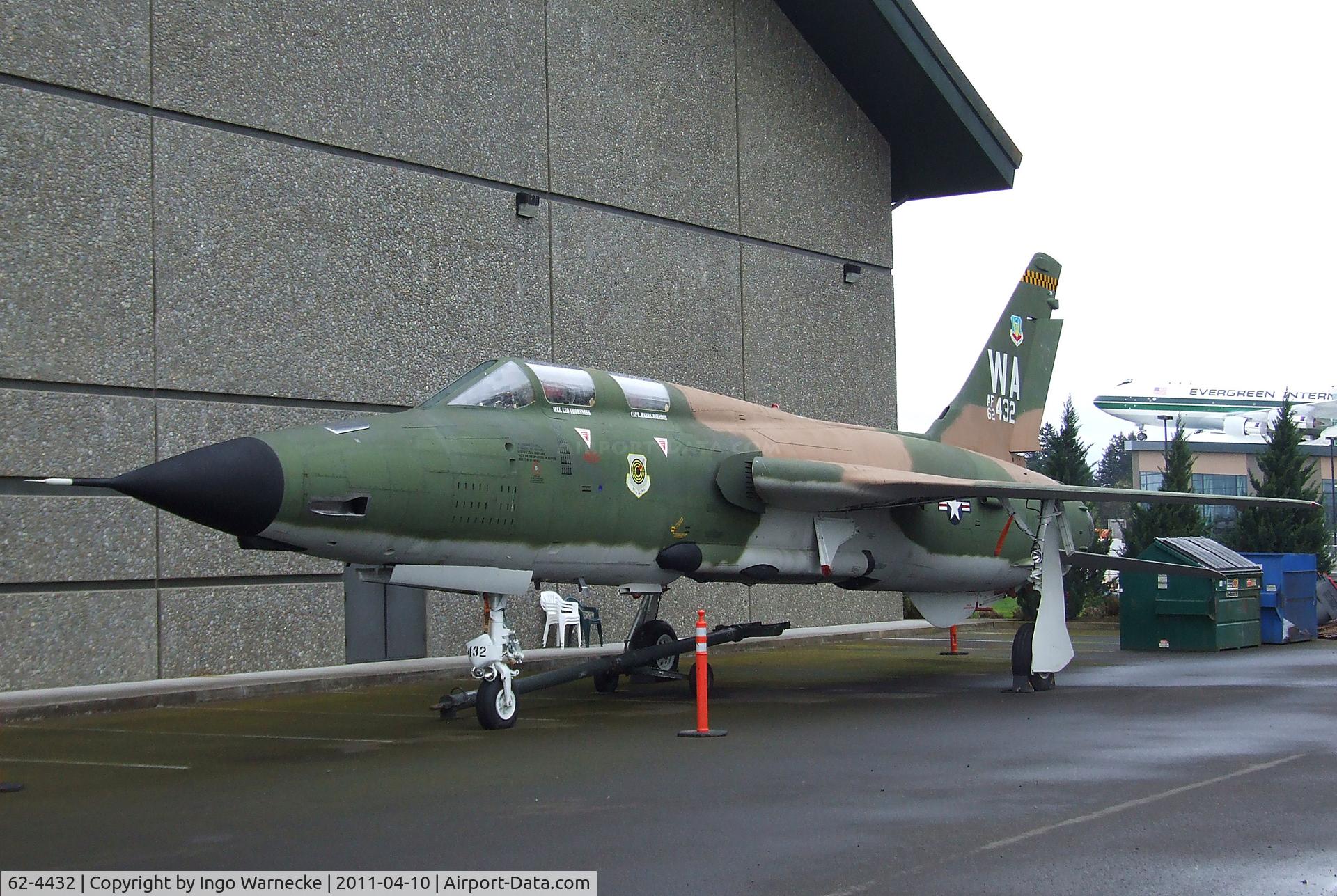 62-4432, 1962 Republic F-105G Thunderchief C/N F21, Republic F-105G Thunderchief at the Evergreen Aviation & Space Museum, McMinnville OR